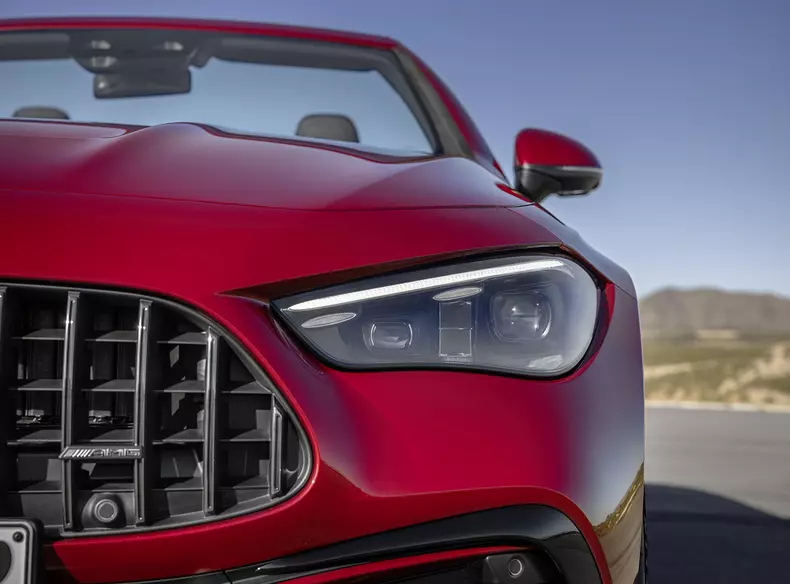 Das neue Mercedes-AMG CLE 53 4MATIC+ Cabriolet

The new Mercedes-AMG CLE 53 4MATIC+ Cabriolet