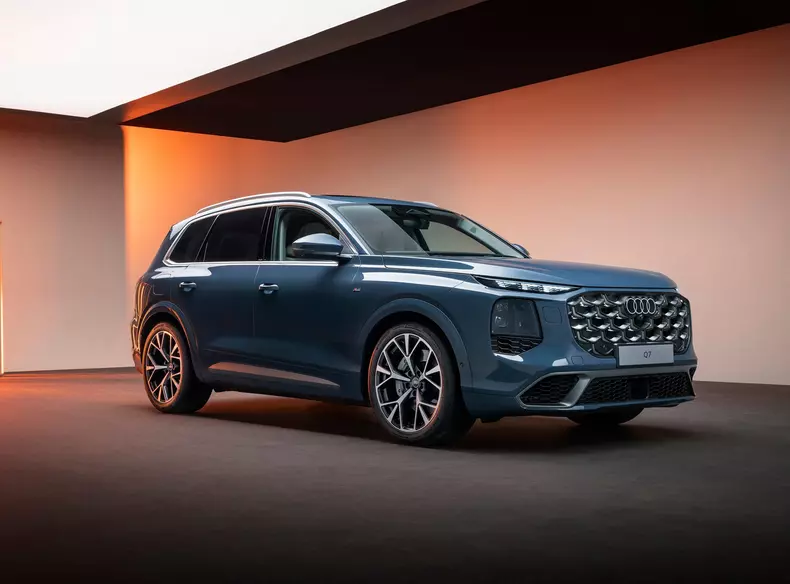 Audi-Q7-2027-HD-98a7aad81c4f556aa0ee4c4f6f1a10ee370b7f2f9