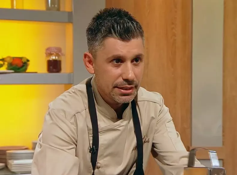 Alberto-Chelu-Chefi-la-cuțite-8