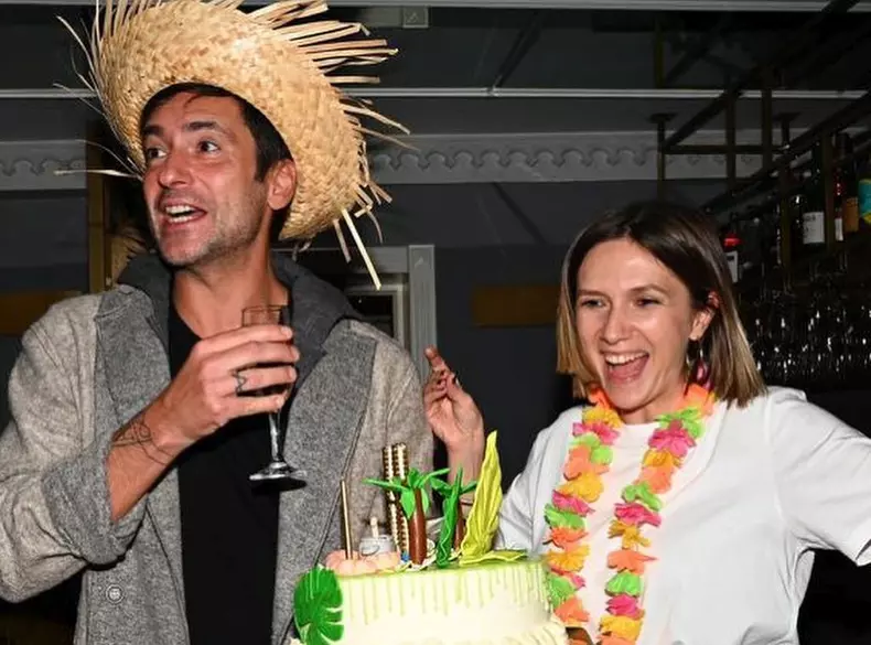 Adela Popescu, petrecere surpriză de ziua lui Radu Vâlcan