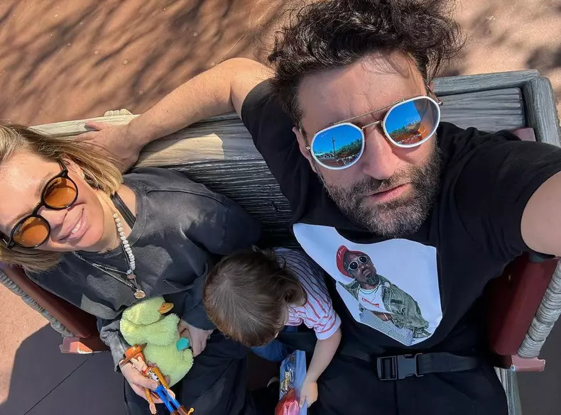 smiley gins pistol fiica