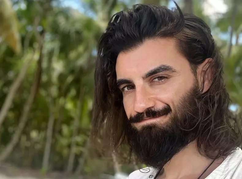 Ce face astăzi Andi Constantin, vedeta emisiunii „Burlacul” de la Antena 1 (6)