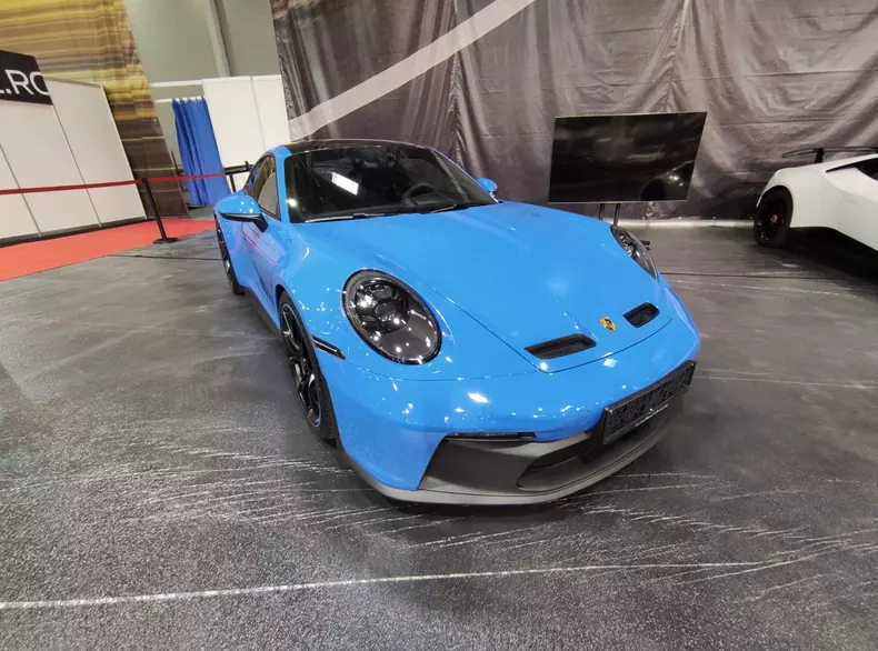 5886016b-5b51-4073-8c87-2450a9d7da0a