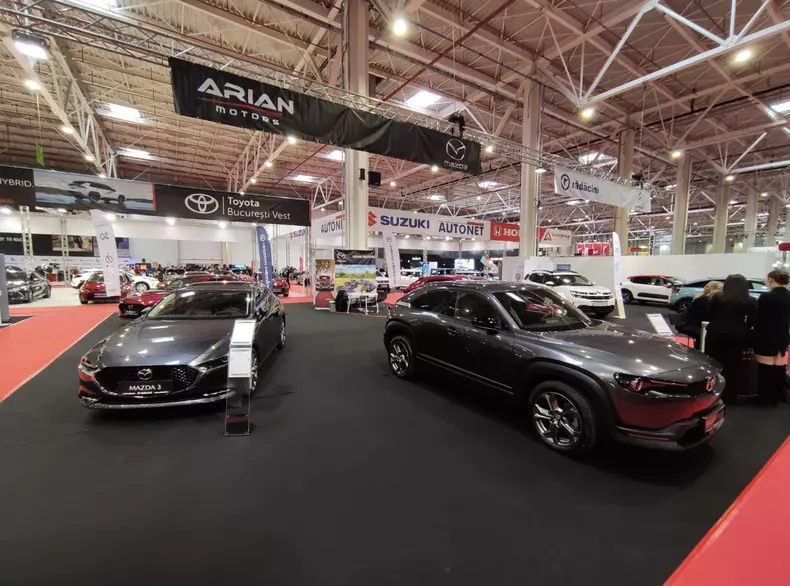 a85b42f7-7cd1-42cb-b404-84e8bfdd627c