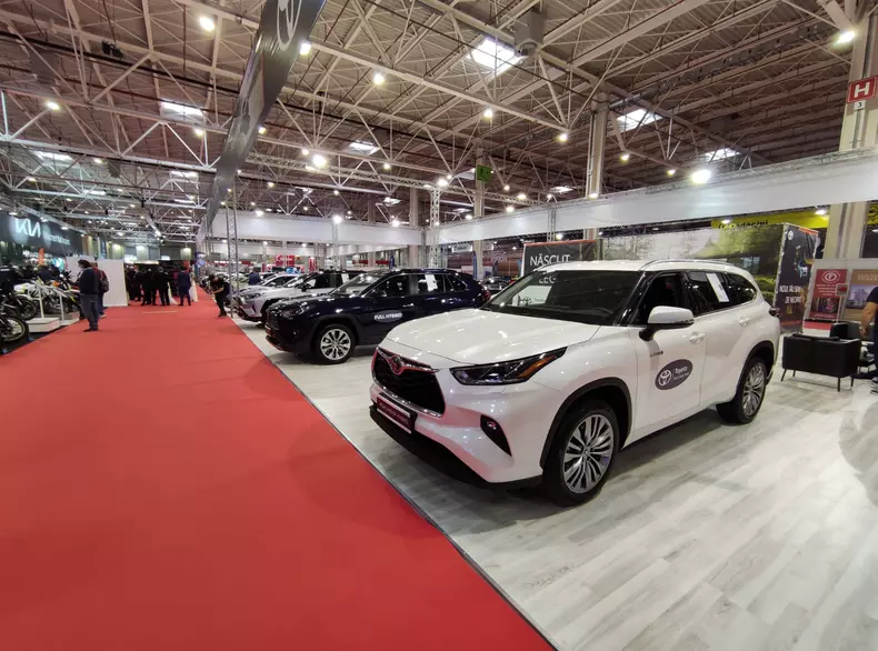 fb1457e5-db1d-4de6-9f11-8787ea3a2c3c