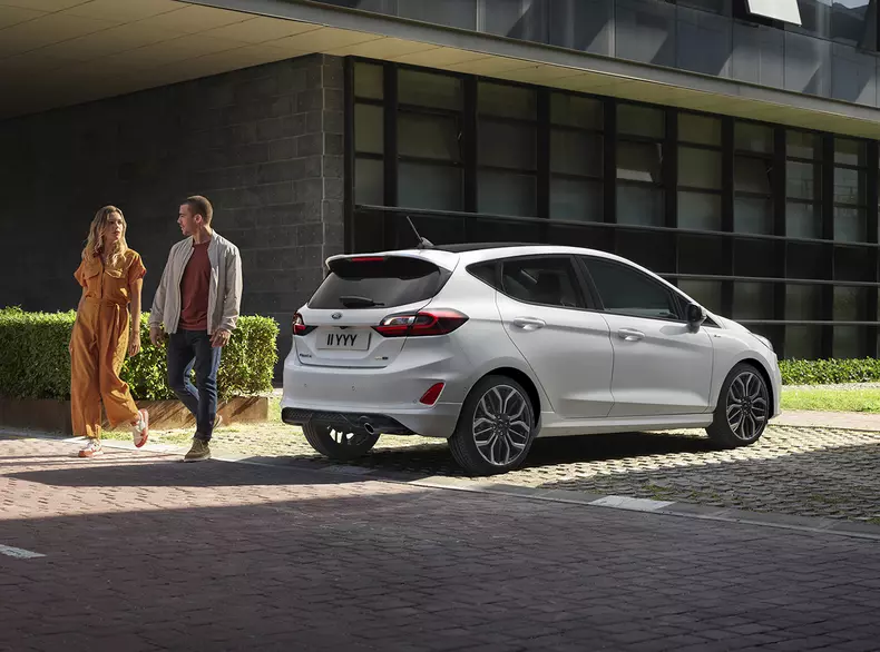 2021_FORD_FIESTA_ST-LINE_04