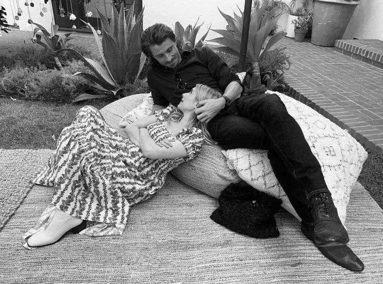 Garrett Hedlund și Emma Roberts s-au despărțit. De ce a fost arestat actorul