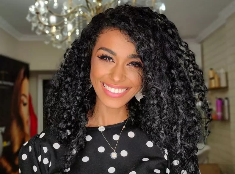 Majda-Aboulumosha-Survivor-7-937x1024