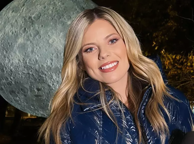 Roxana Hulpe nu mai apare la TV. Cine îi ține locul la Pro TV. „Trebuie să mă opresc și să aștept”