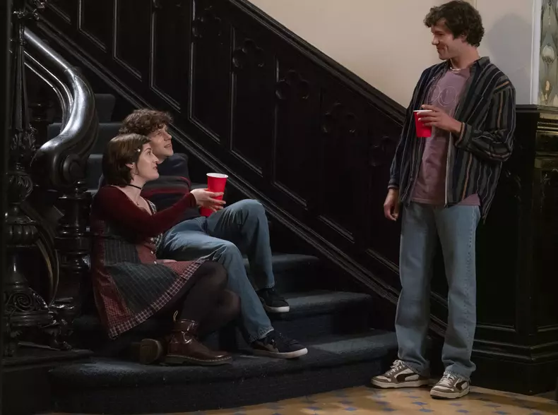 fleishman-are-necazuri-7