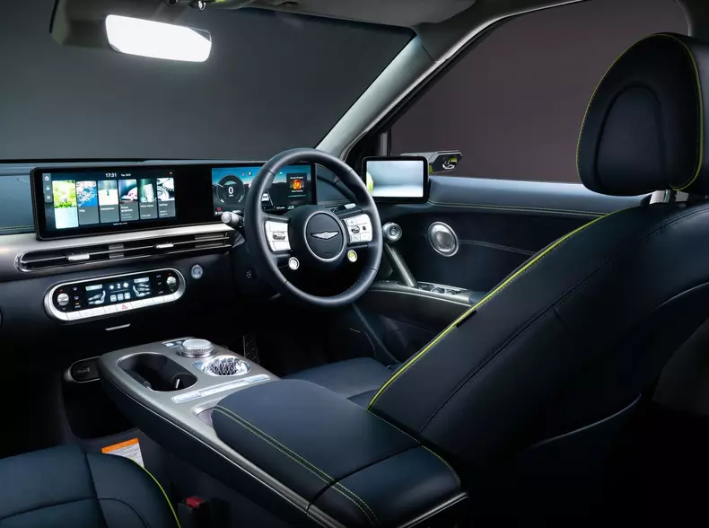 Genesis-GV60-2022-1600-21