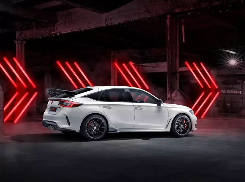 Honda-Civic_Type_R-2023-1600-05