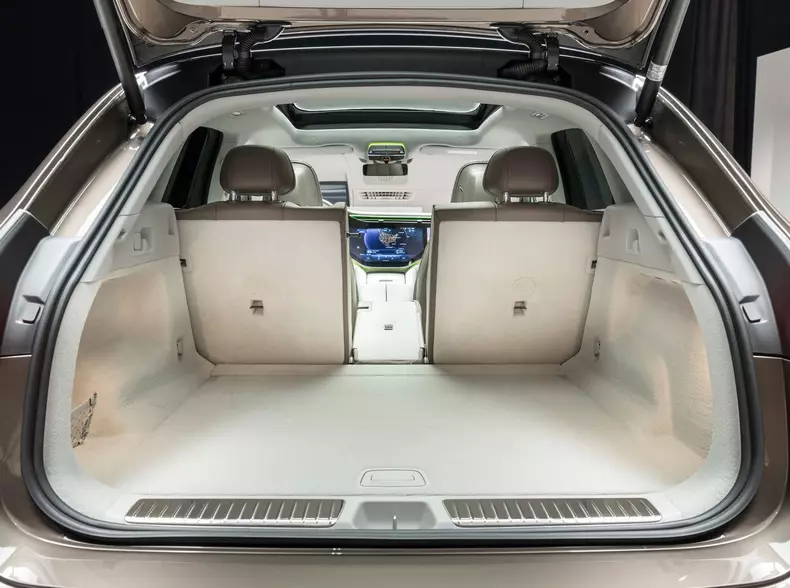 Mercedes-Benz-EQE_SUV-2024-1600-44