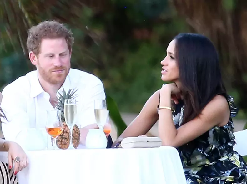 Prințul Harry și Meghan Markle s-au logodit