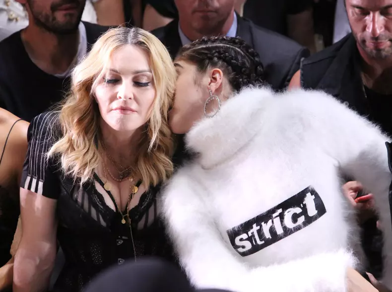 Madonna și fiica ei