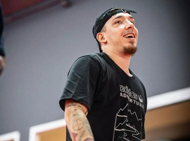 Cine este Mihai Zmărăndescu, concurentul de la Survivor România 2023 (3)