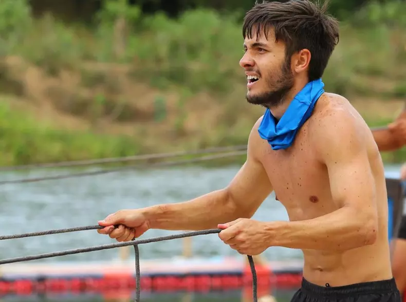 albert-oprea-survivor-4--crop-1620128762