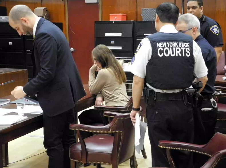 Trial of alleged fake German heiress in New York