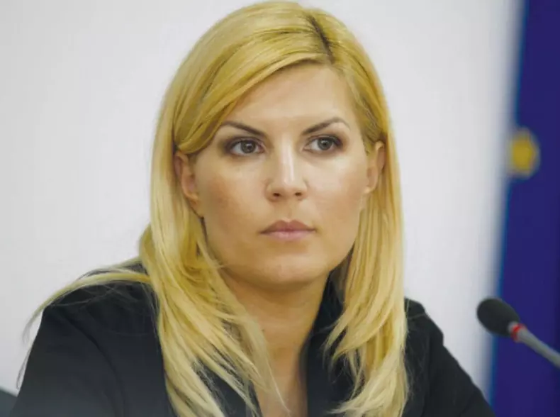 Elena Udrea4