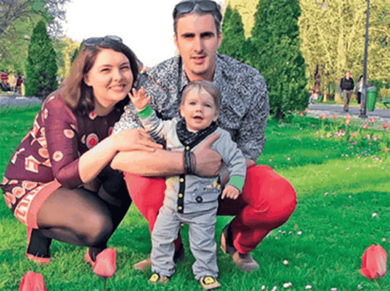 ernest takacs si familia sa