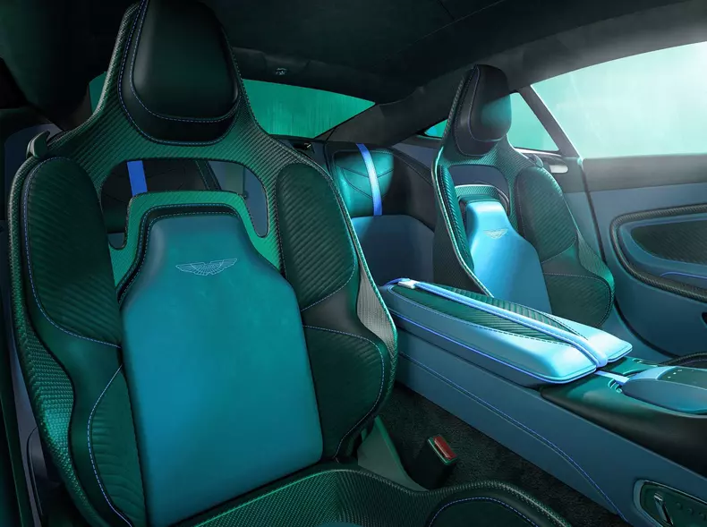 Aston_Martin-DBS770_Ultimate-2024-1600-0a