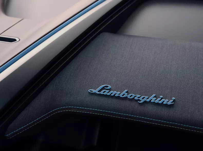 Lamborghini-Lanzador_Concept-2023-1600-2a