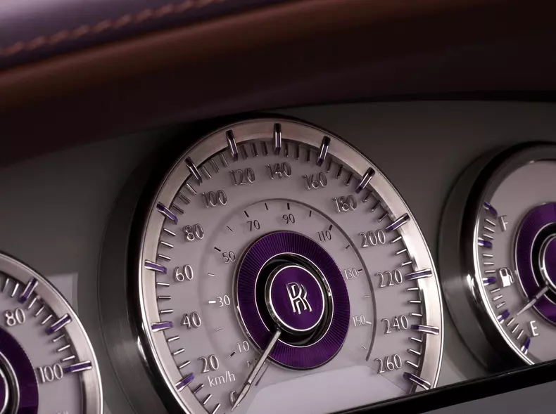 Rolls-Royce-Droptail_Amethyst-2024-1600-09