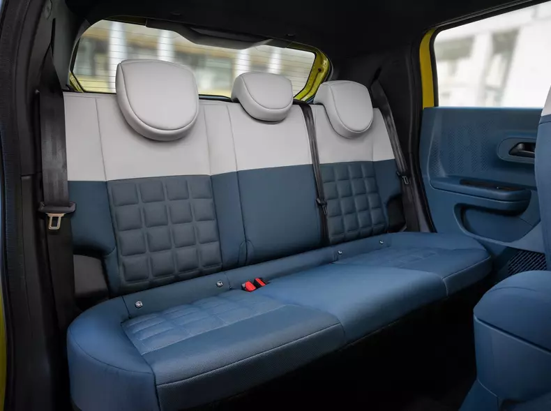 Fiat-Grande_Panda-2025-1600-20