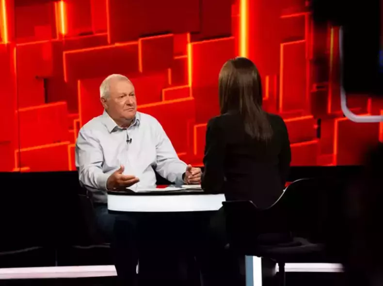 cristian-tantareanu-5