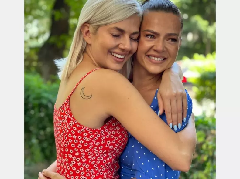 Cum-arata-surorile-Lidiei-Buble-18