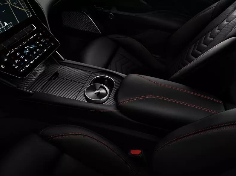 Maserati-GranTurismo-2023-1600-aa