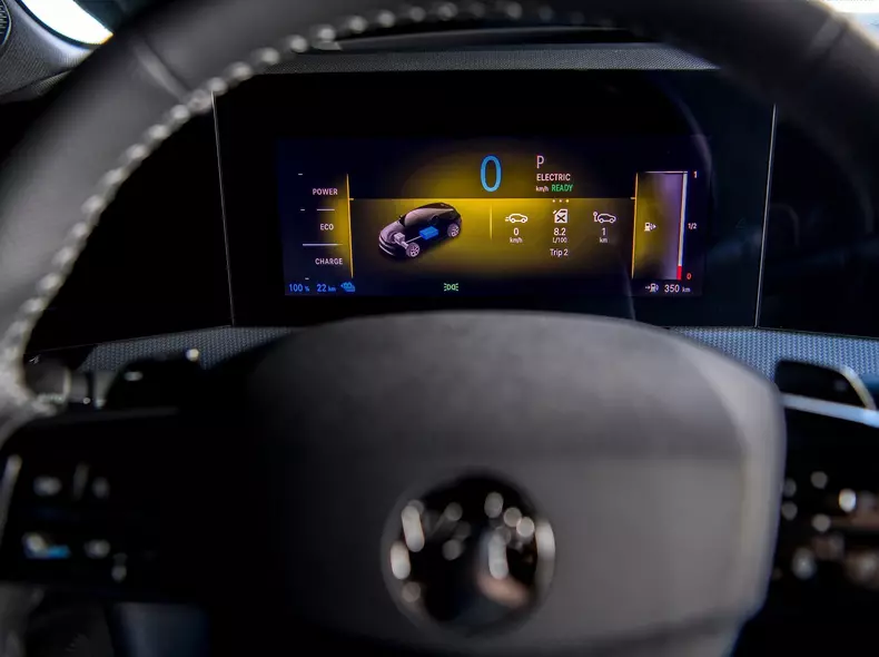 Vauxhall-Astra_GSe-2023-1600-2c