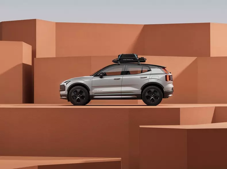 Volvo-EX30-2025-1600-11