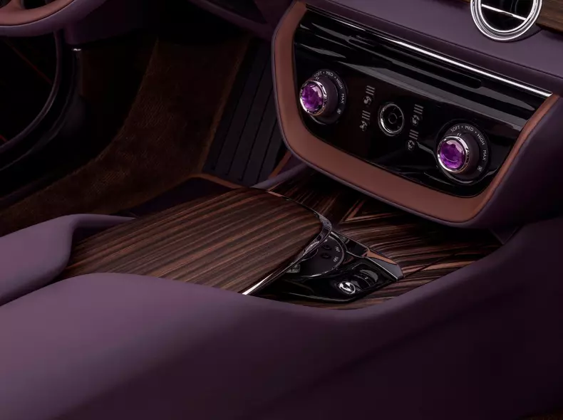 Rolls-Royce-Droptail_Amethyst-2024-1600-0a