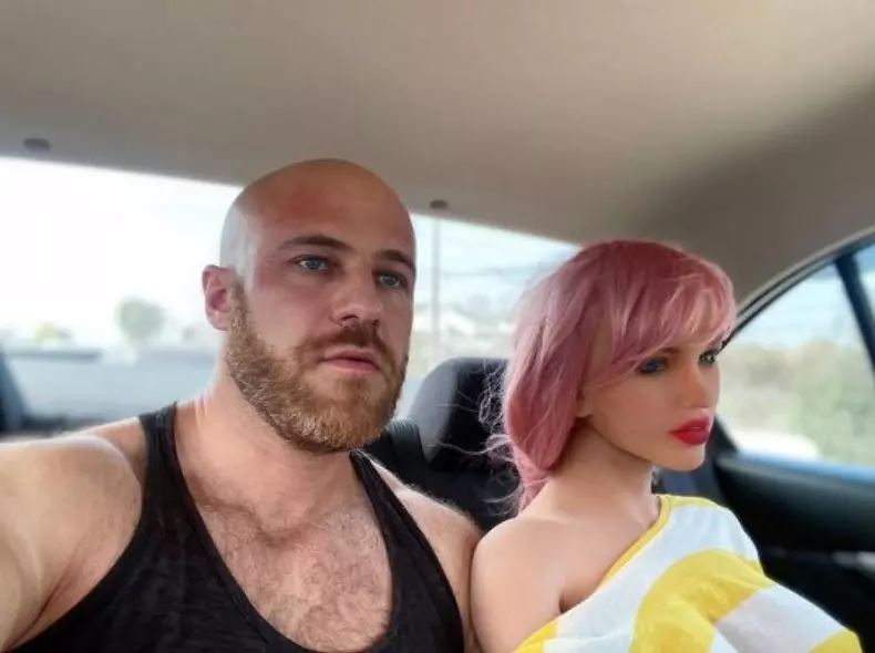 Y2M4OTU2MDRhYmMwZTc0NGM5NGM0NTY5NjkzNjZl.thumb_