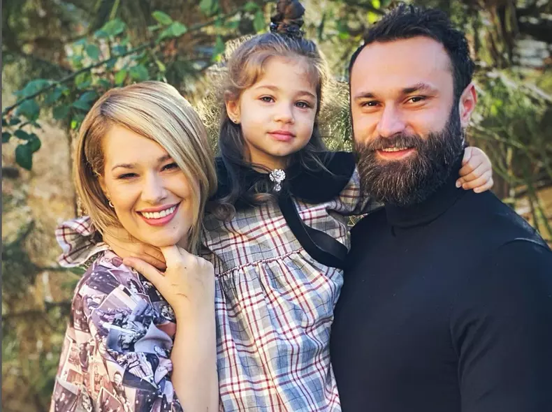 Feli Donose si familia sa