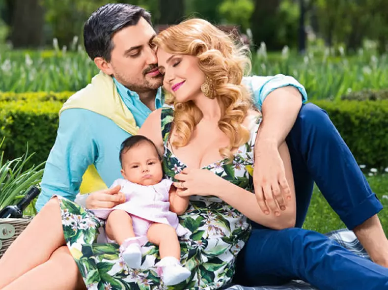 iata-ce-a-postat-alina-sorescu-pe-pagina-de-facebook-dupa-zvonul-divortului-2