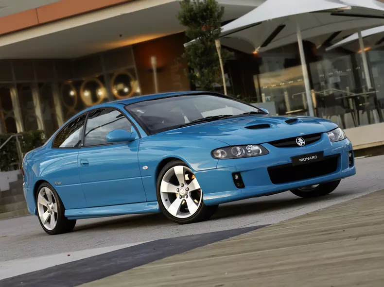 Holden-VZ_Monaro-2004-1600-01