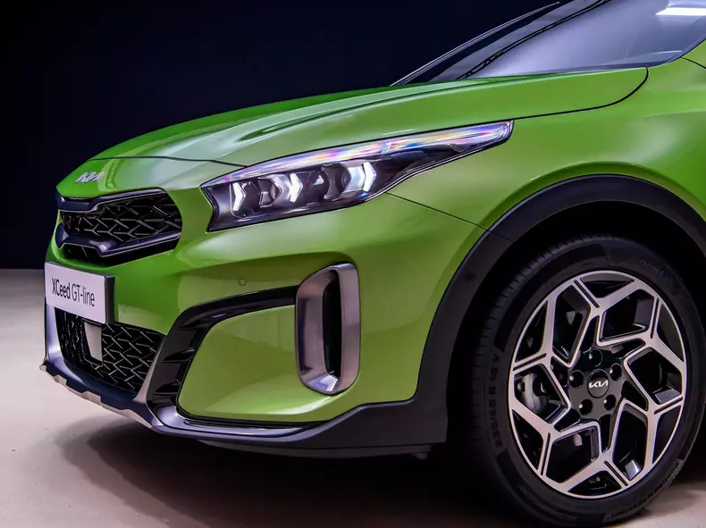 Kia-XCeed-2023-1600-19