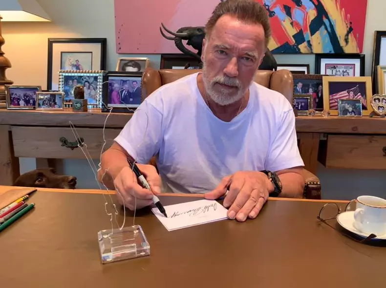 Arnold-Schwarzenegger-7