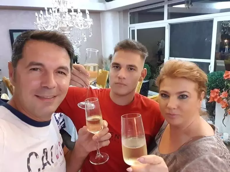 mihaela familie