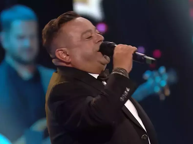 adrian-minune-vocea-romaniei-2023-3