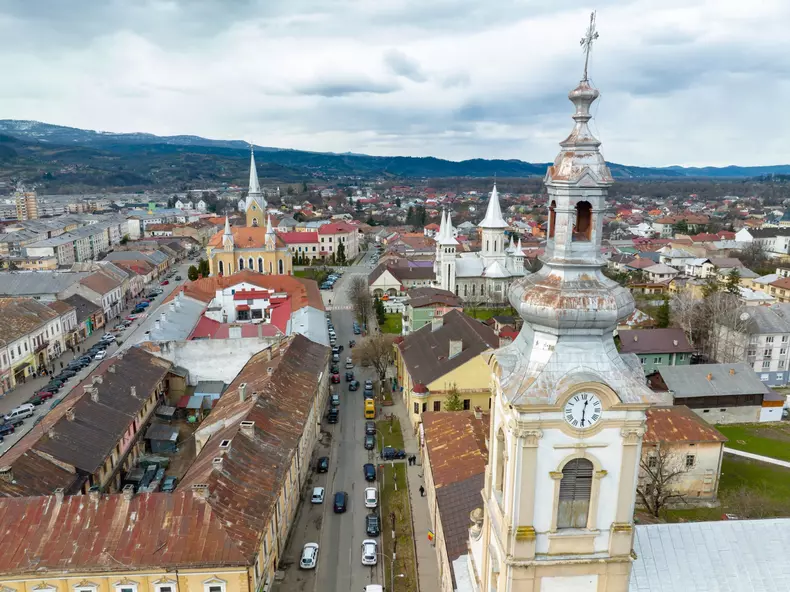 ROventura, 29 aprilie 2023. Sighetu Marmației, frumusețea unică din Nordul țării