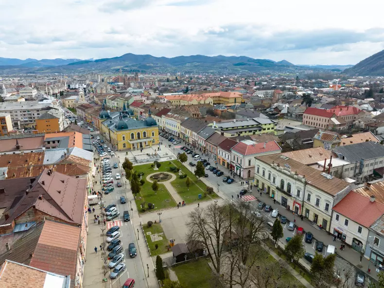 ROventura, 29 aprilie 2023. Sighetu Marmației, frumusețea unică din Nordul țării