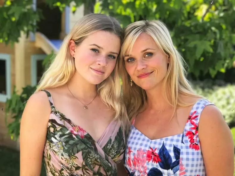 Reese Witherspoon - Ava Phillippe