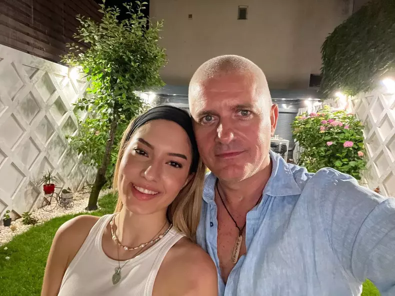 Fiica lui Virgil Ianțu a împlinit 18 ani. Jasmina și-a serbat majoratul