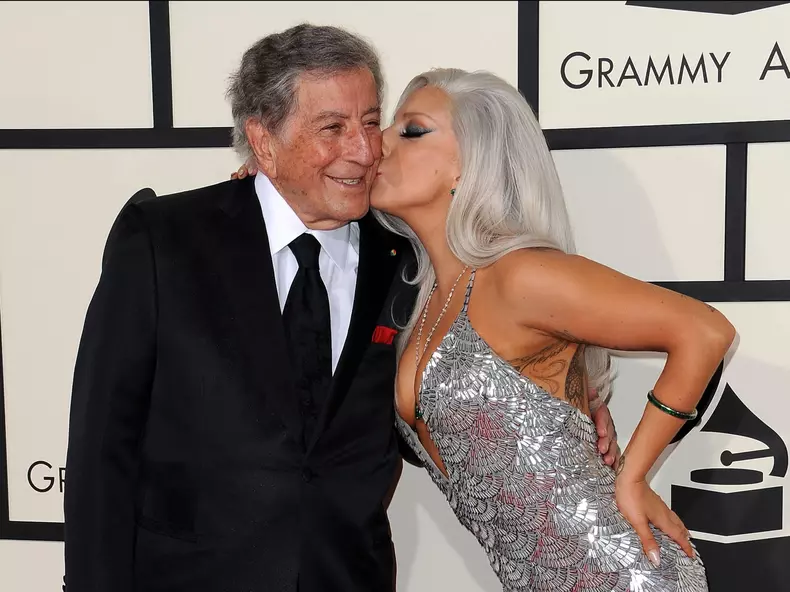 Tony Bennett reveals he has Alzheimer's