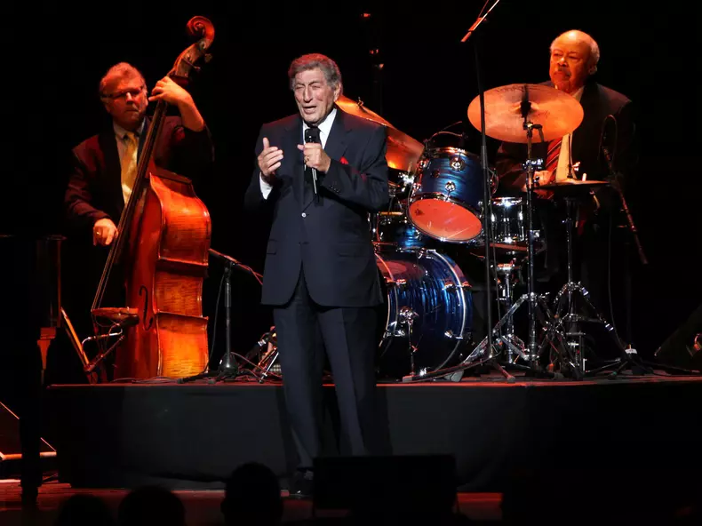 EXCLUSIVE: Tony Bennett Is Living With Alzheimers