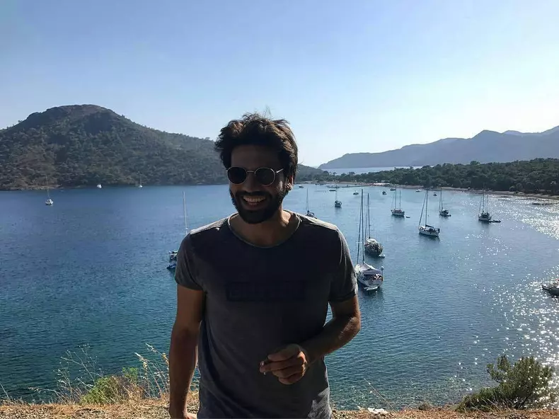 Unde şi cu cine au plecat în vacanţă Asu şi Emir din “Dragoste infinită” (11)