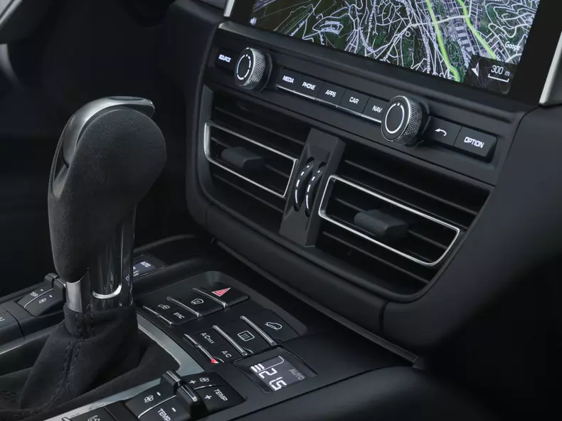 Porsche Macan facelift011